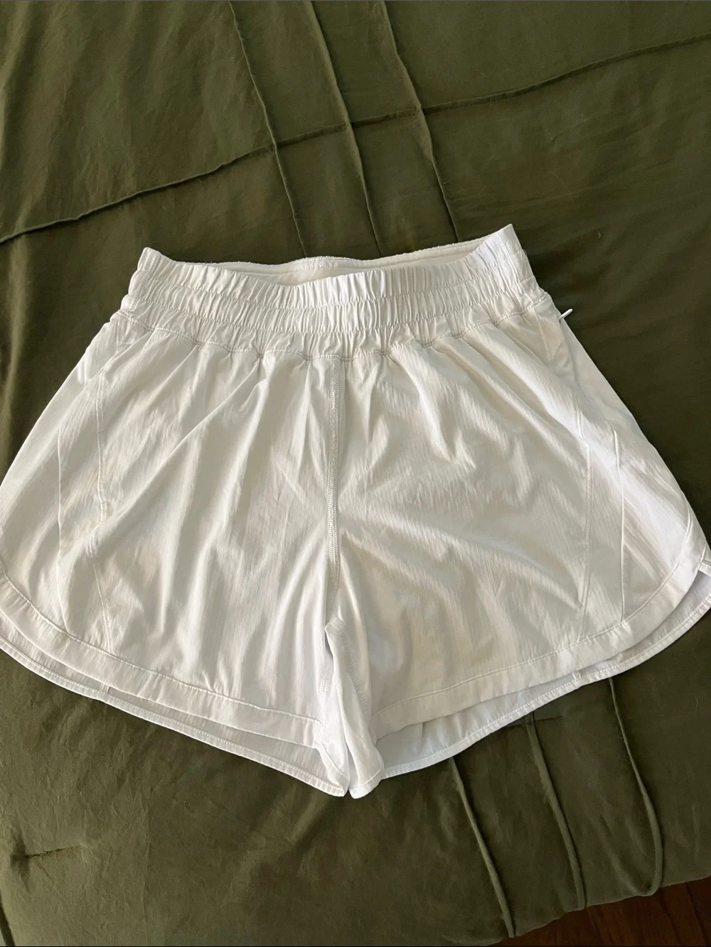 lululemon athletica track that White Women's Running Shorts HR 4” inseam